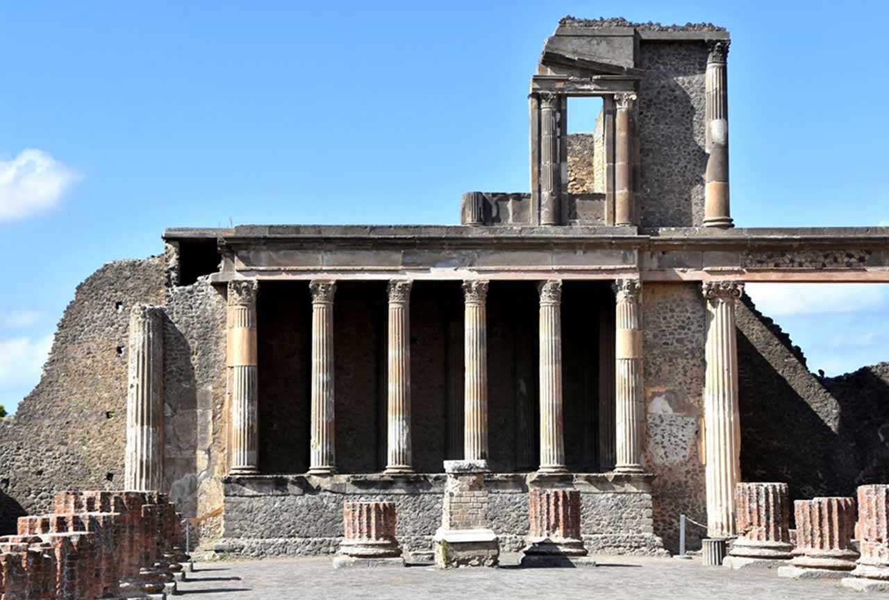 excursions to pompei